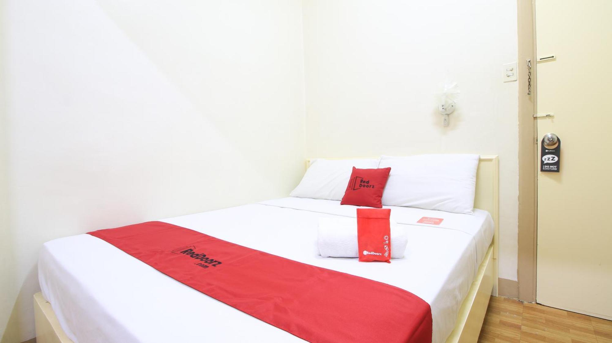 Reddoorz Plus @ Chinatown Binondo Manila Eksteriør billede